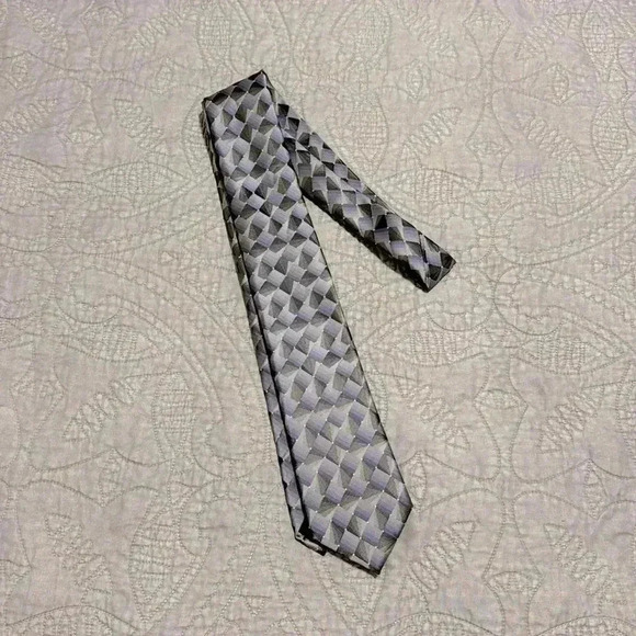 Men’s Arrow Neck Tie - Picture 1 of 3